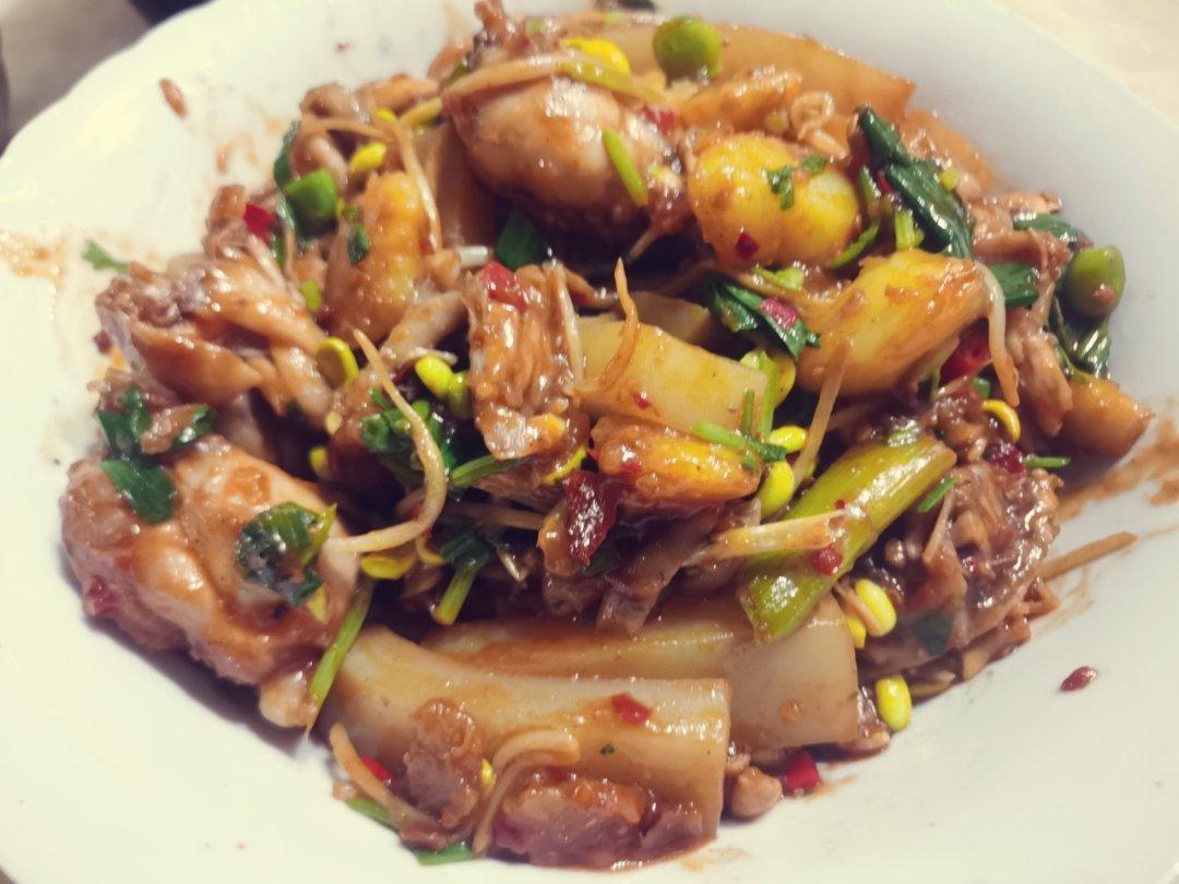 干锅牛蛙