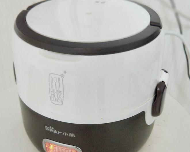 (持续更新)电热饭盒食谱香菇土豆焖饭的做法