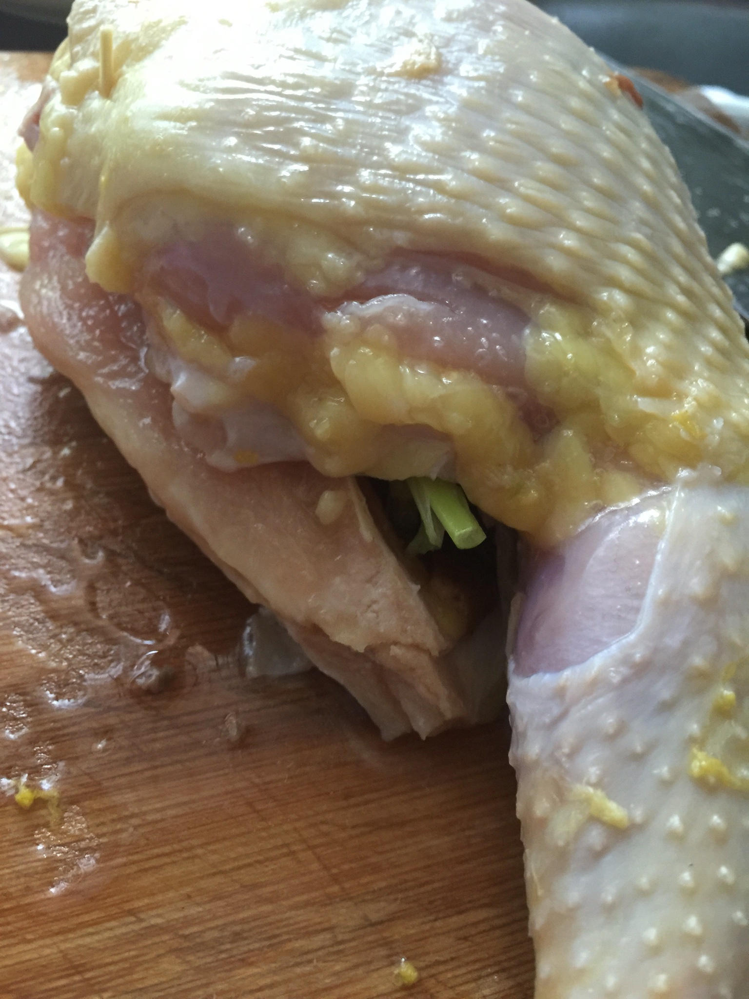 电饭煲香菇盐焗鸡的做法 步骤2