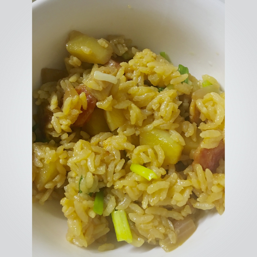 土豆焖饭（电饭锅版）