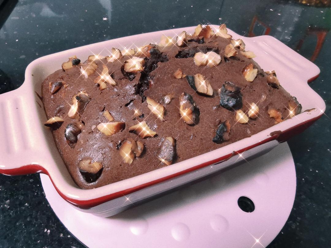 香味浓郁的巧克力布朗尼蛋糕