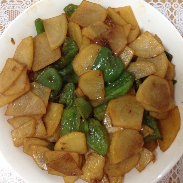 土豆辣子炒肉片