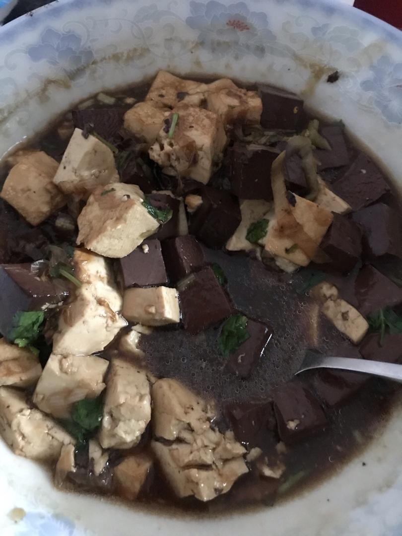 熘鸭血豆腐