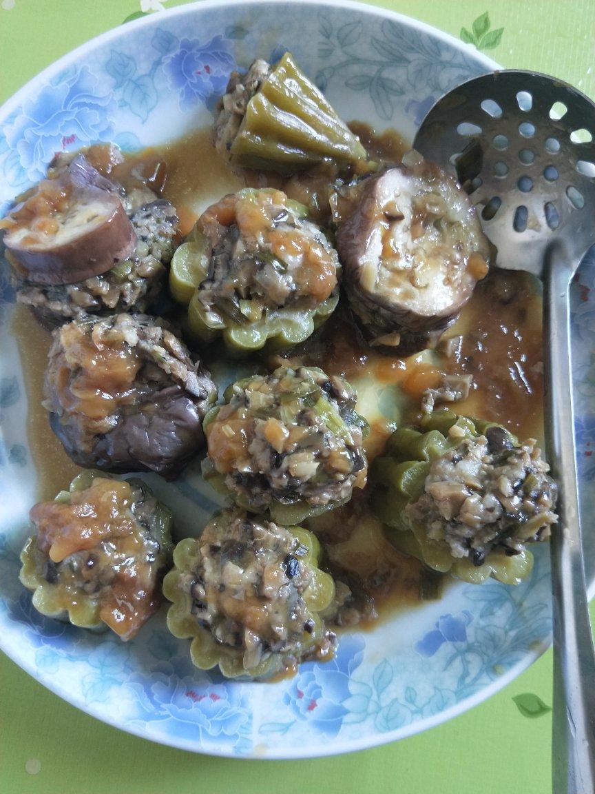 香菇肉末酿苦瓜