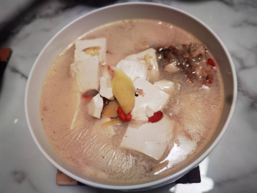 鱼头豆腐汤