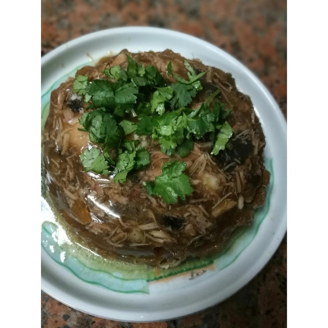 炖肘子