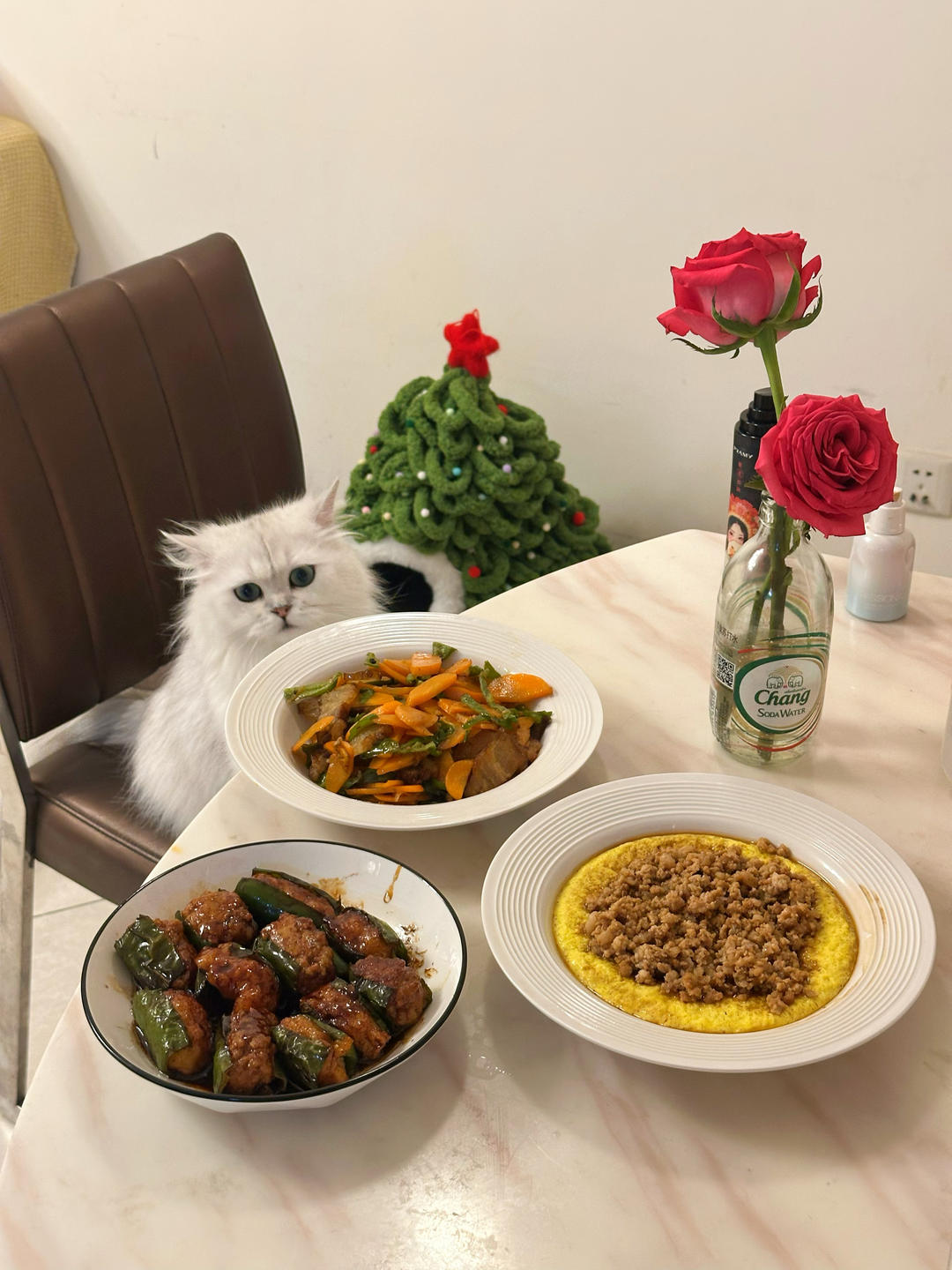 下饭菜“青椒酿肉”，香糯多汁鲜嫩下饭