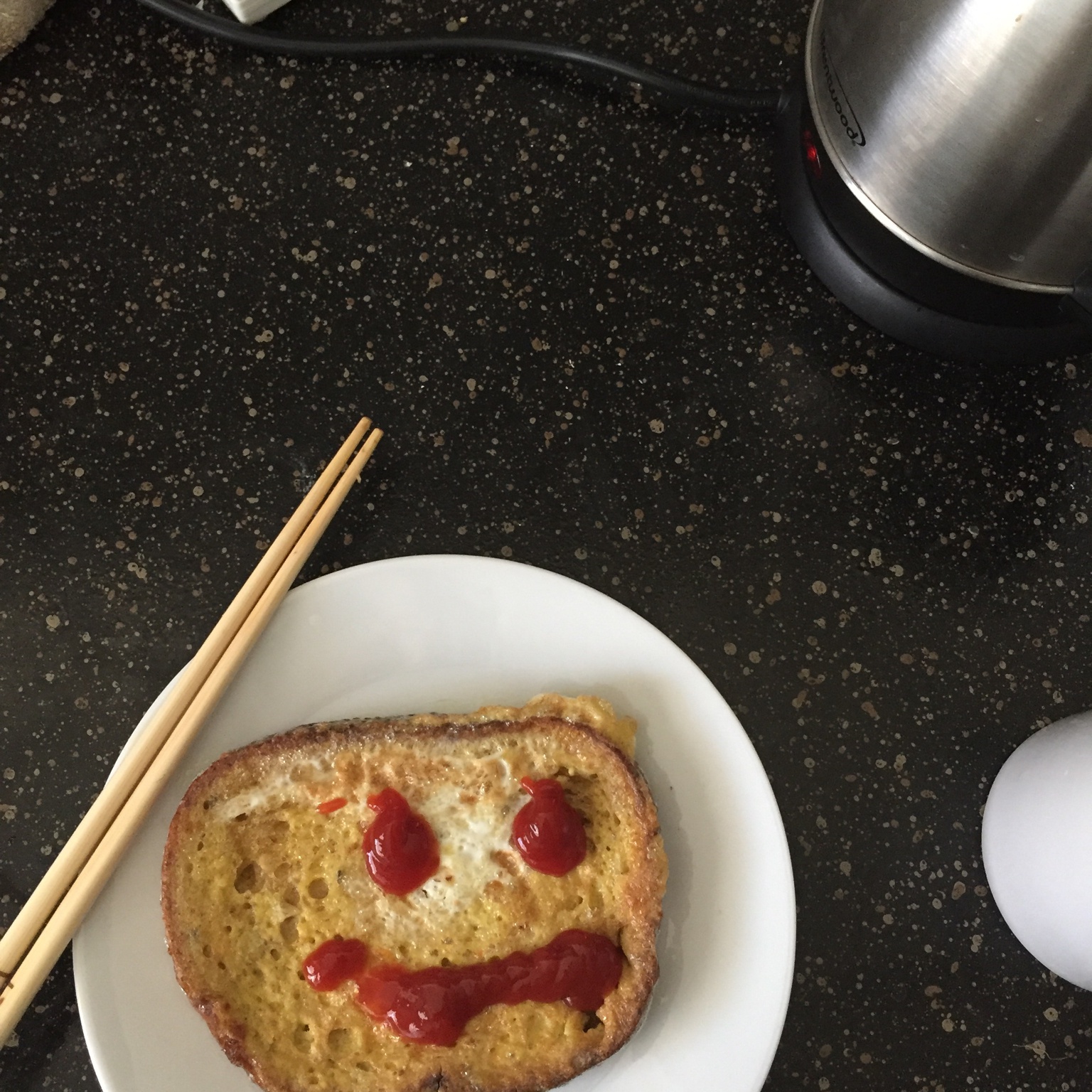 煎鸡蛋吐司