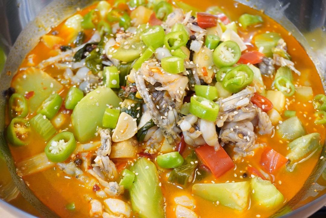 厨师长教你：“泡椒牛蛙”的家常做法，色香味俱全，赶紧收藏
