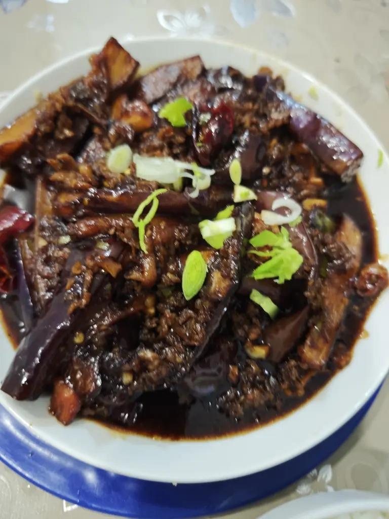 开胃下饭菜！巨简单的家常鱼香茄子煲