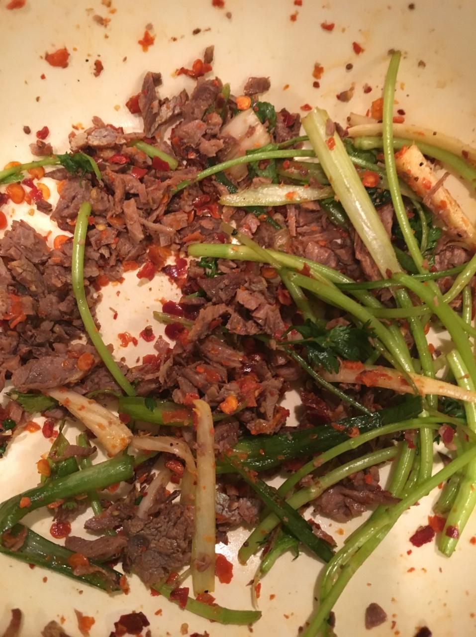 草包牛肉