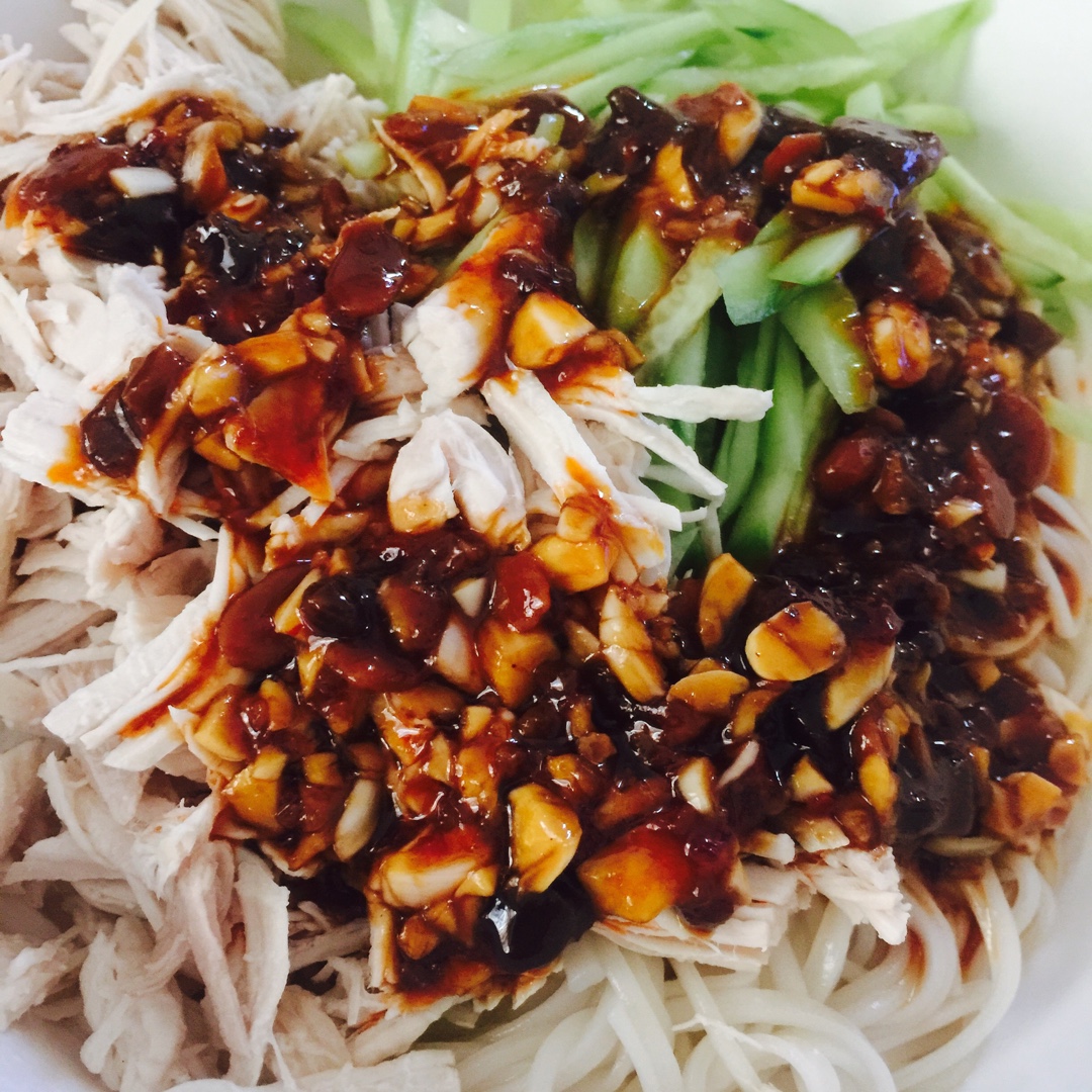 鸡丝凉面