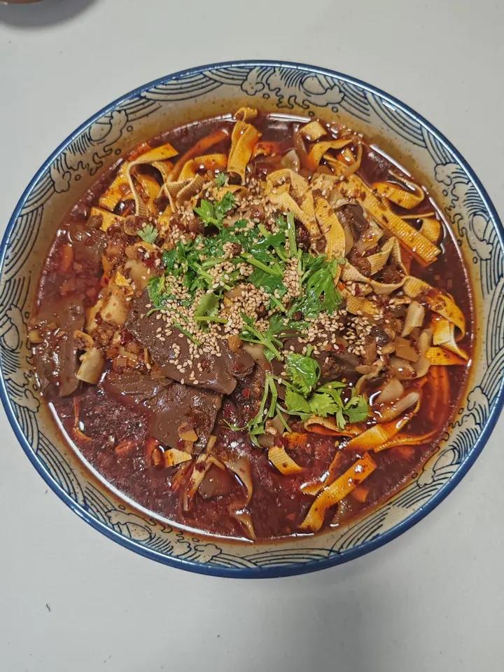 毛血旺
