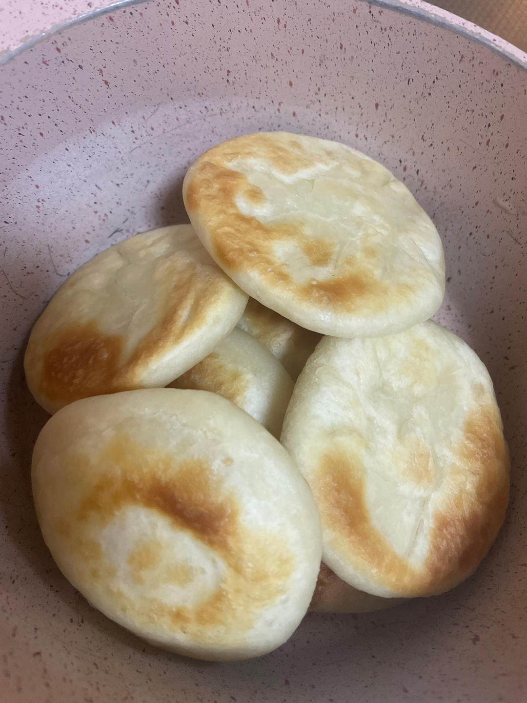 烫面小糖饼 柔软劲道 凉了也不硬 做法简单一看就会 附细节视频详解