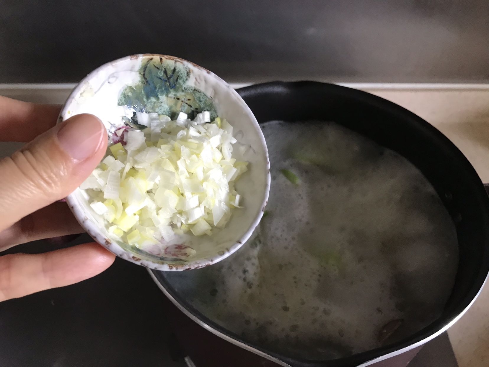 花蛤丝瓜汤的做法 步骤5