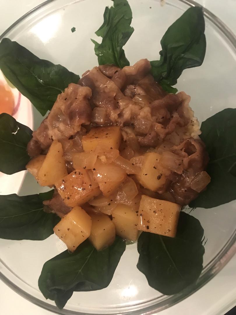 黑椒肥牛土豆盖饭