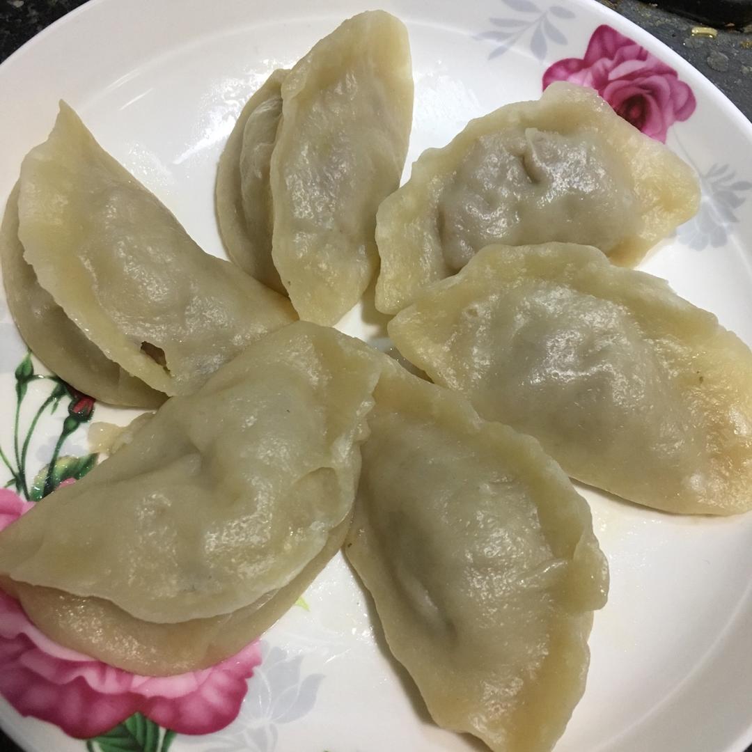 猪肉大葱烫面蒸饺