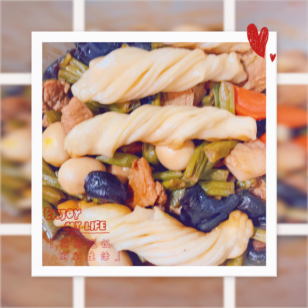 一锅出-豆角土豆玉米五花肉卷子