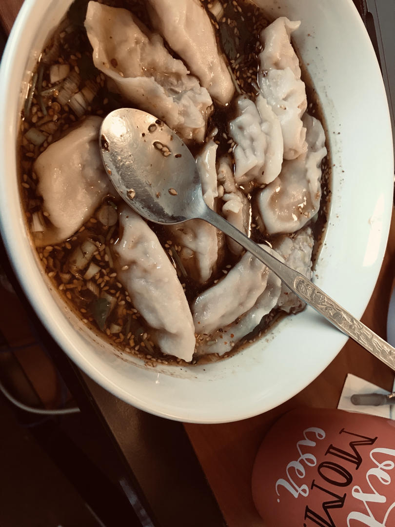 酸汤水饺