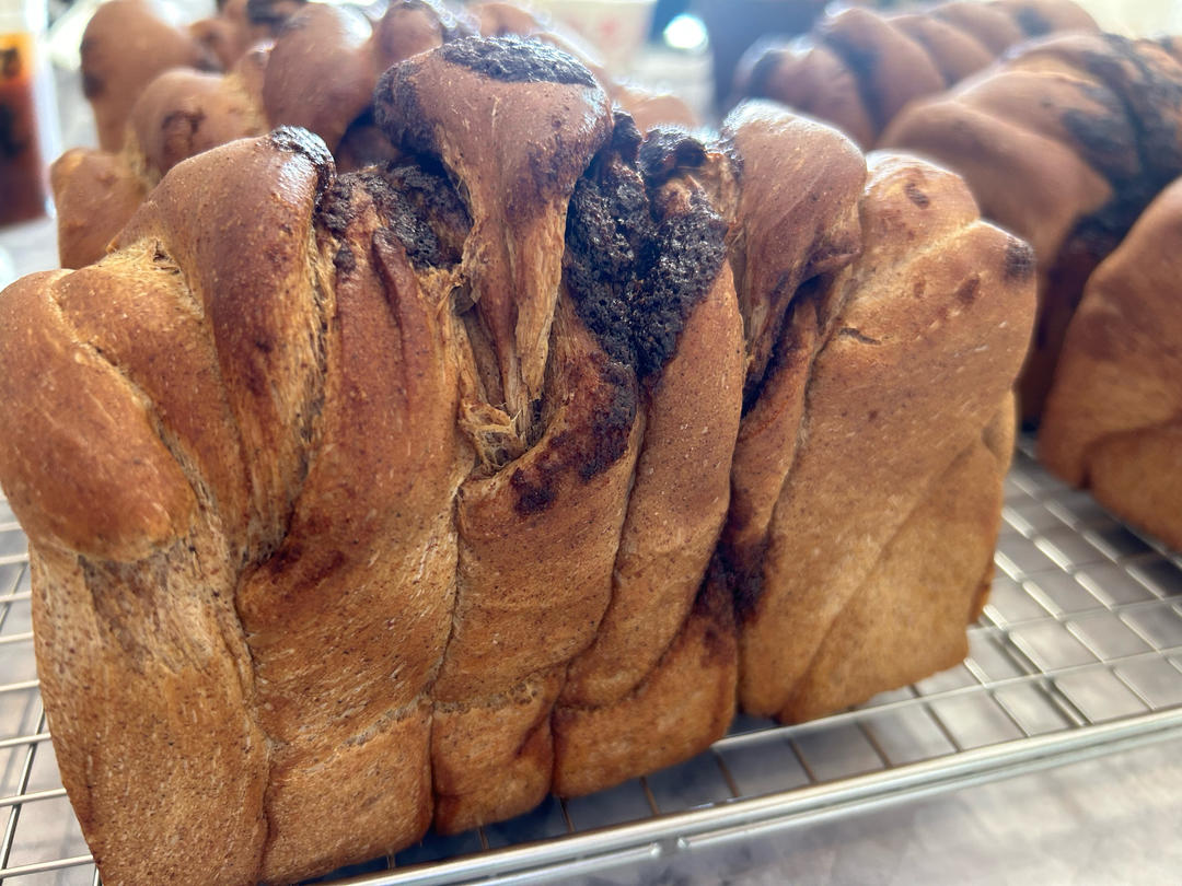 没有什么比这个红糖肉桂卷更适合秋天了！