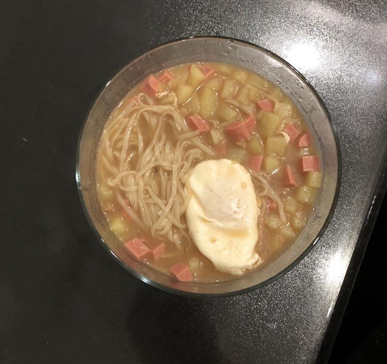 土豆火腿鸡蛋面-一个人的晚餐🍜的做法