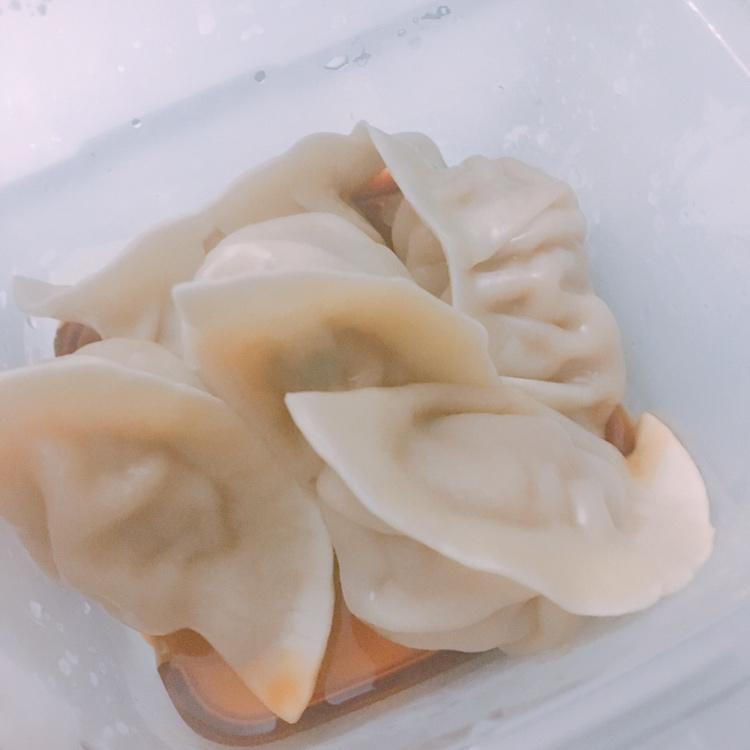 手残党猪肉洋葱蒸饺