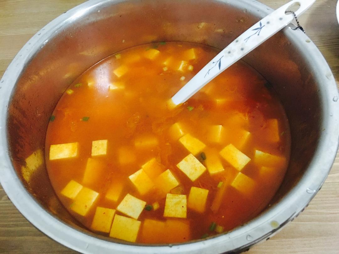 辣白菜豆腐汤