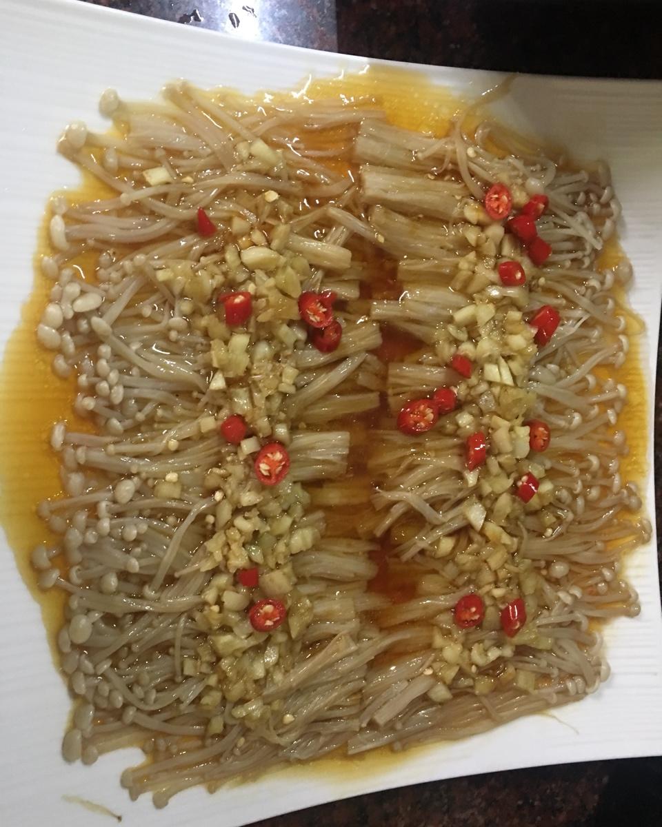 蒜蓉蒸金针菇