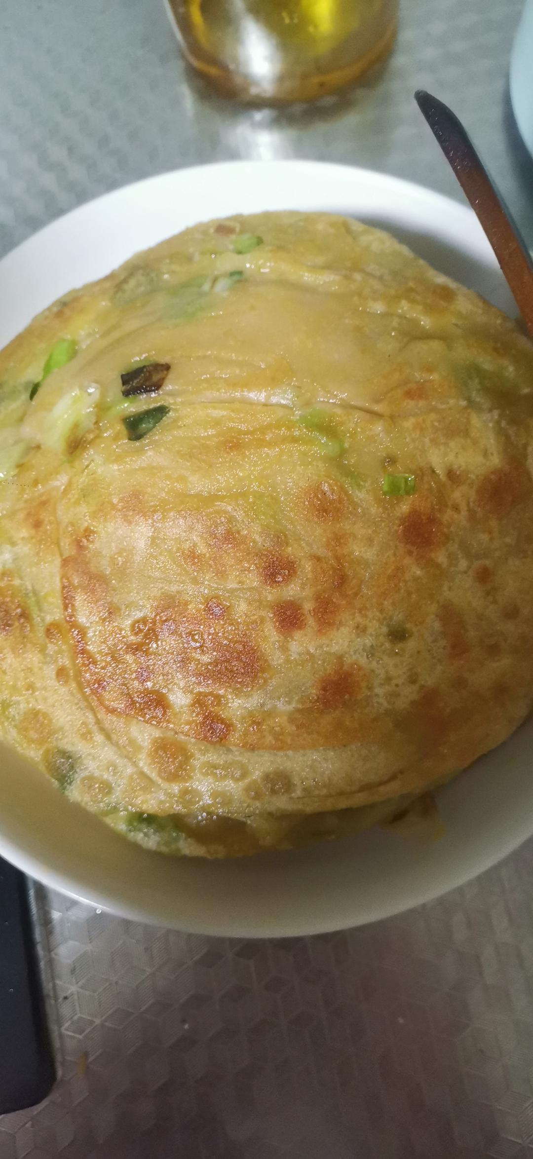 家常葱油饼 柔软多层 凉了也不硬 附细节视频详解