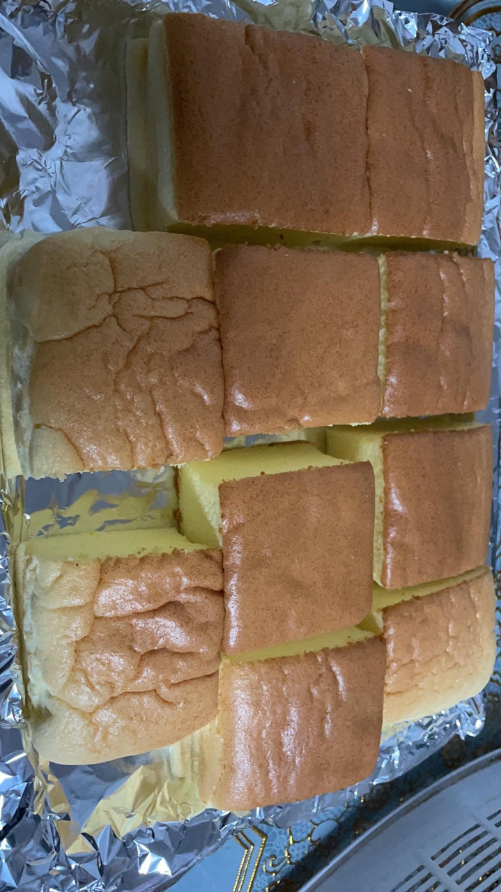 超详细的瑞士卷奶油蛋糕卷原味蛋糕卷的制作方法 饱满不掉皮不开裂（附模具换算方法）