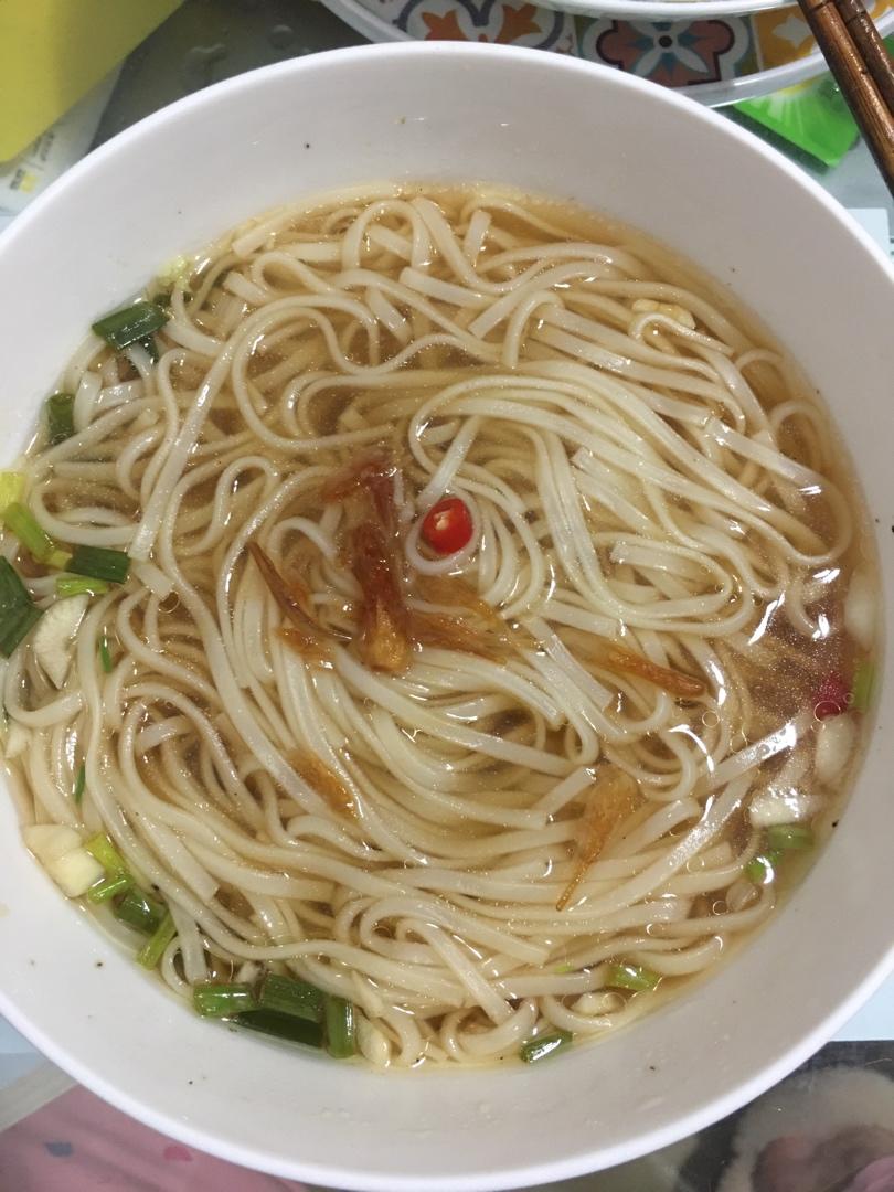 热汤面