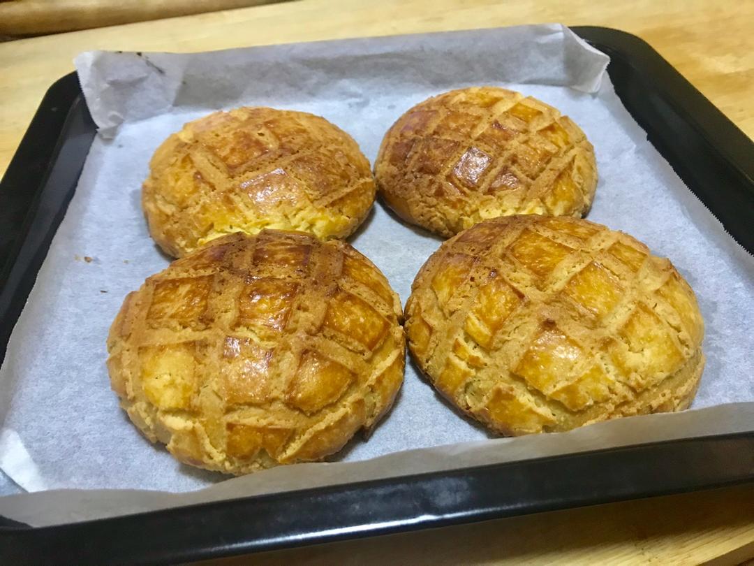 菠萝包