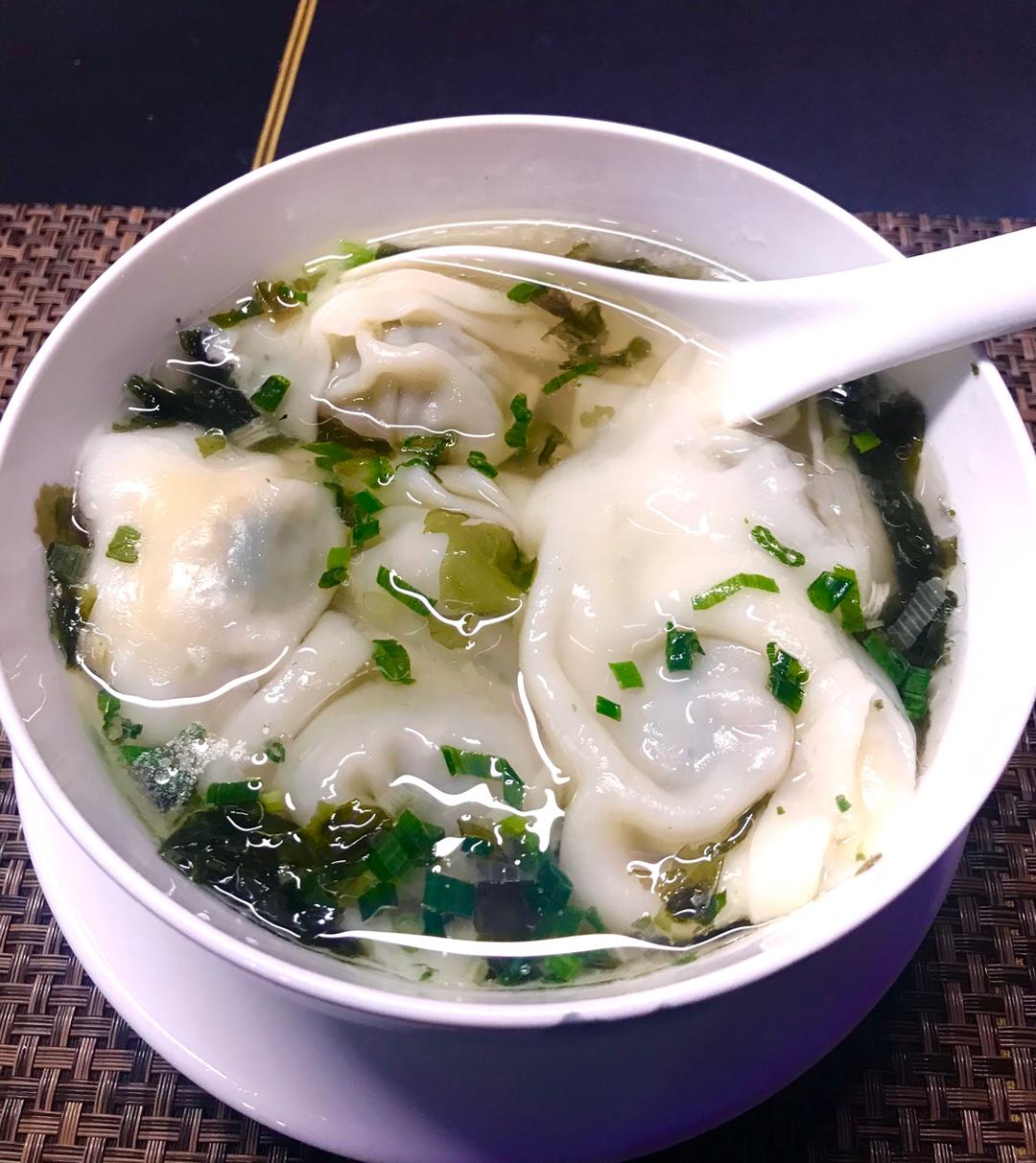 上海荠菜大馄饨