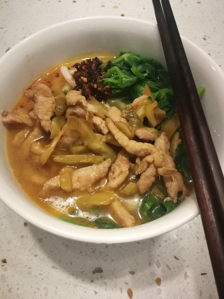 榨菜肉丝面