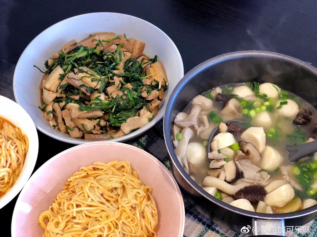 冬日暖汤——菌菇汤