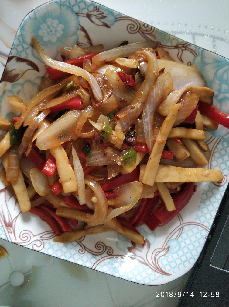 洋葱遇到杏鲍菇