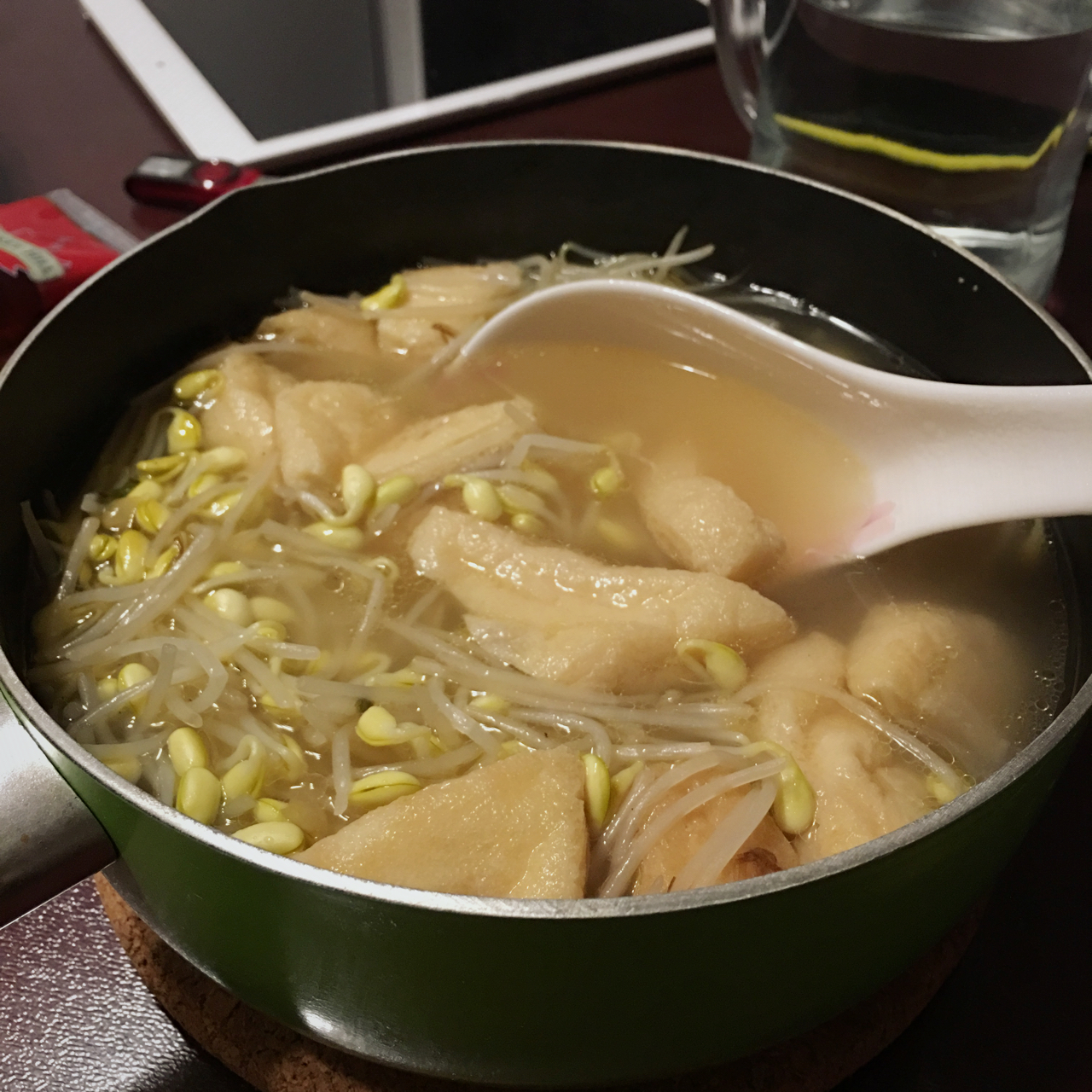 豆芽油豆腐