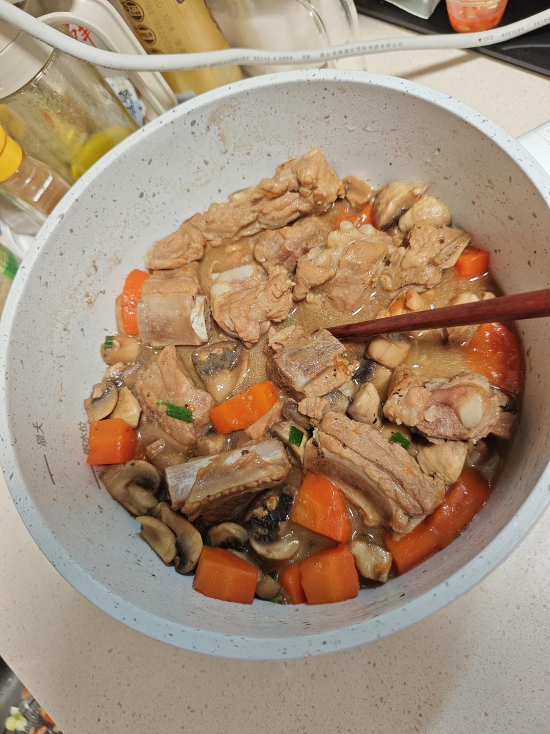 「记录」口蘑烧排骨——来自公众号田螺姑娘hhhaze