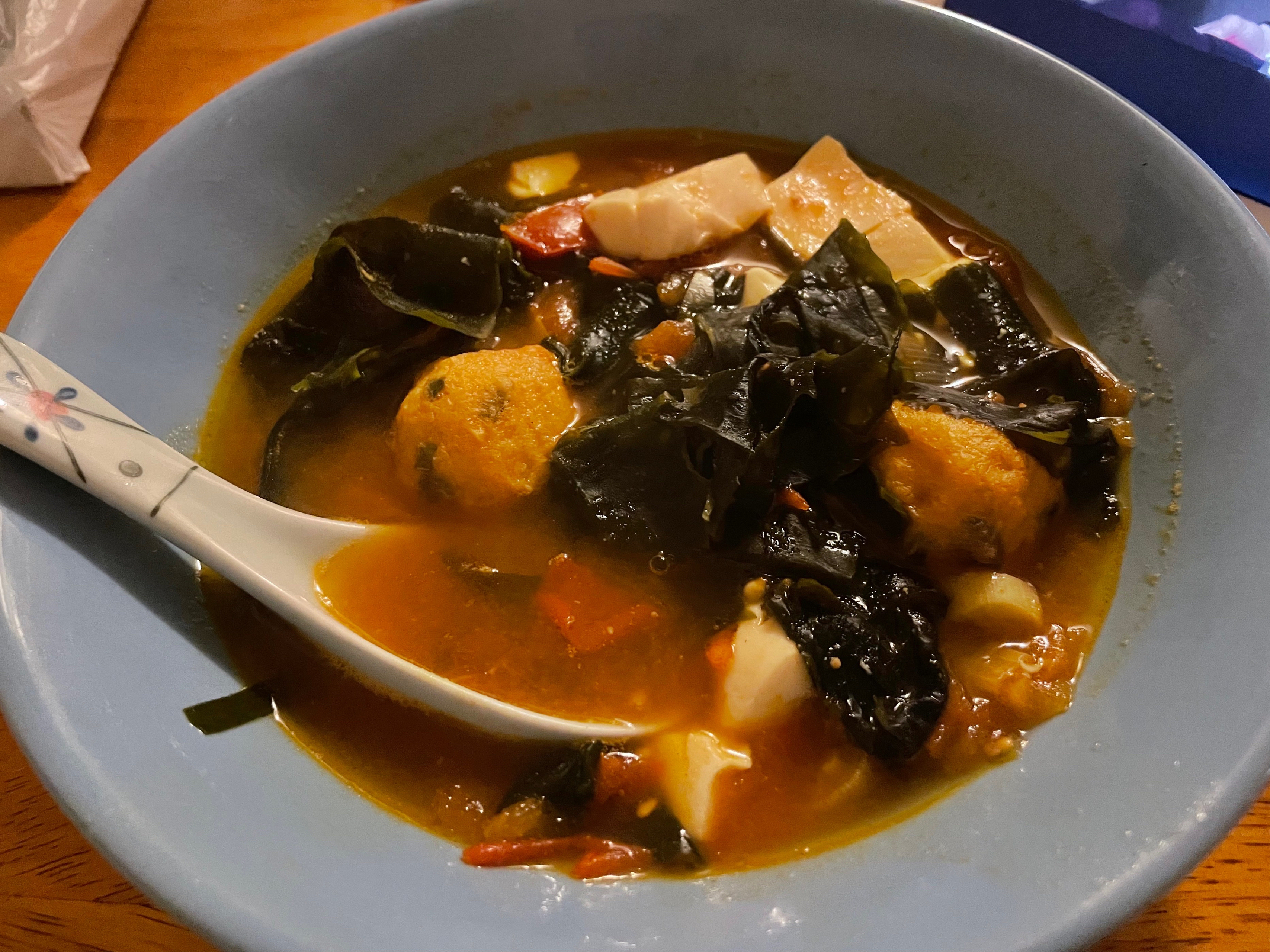 番茄海带鱼丸豆腐汤