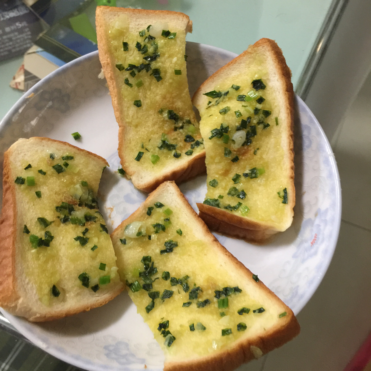 微波炉蒜香面包