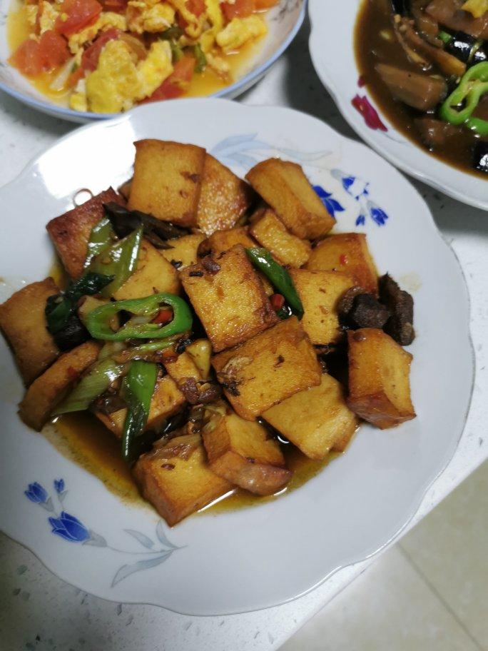 葱烧鱼豆腐