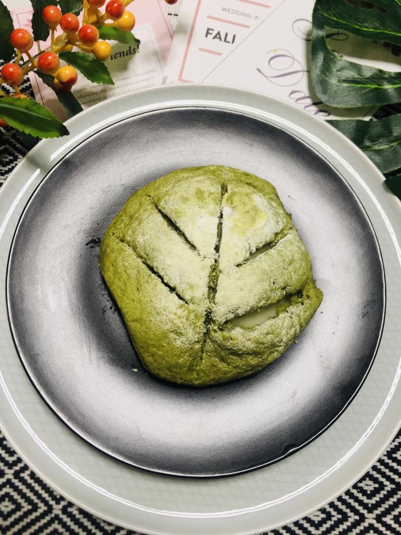 艾草红豆蛋黄面包