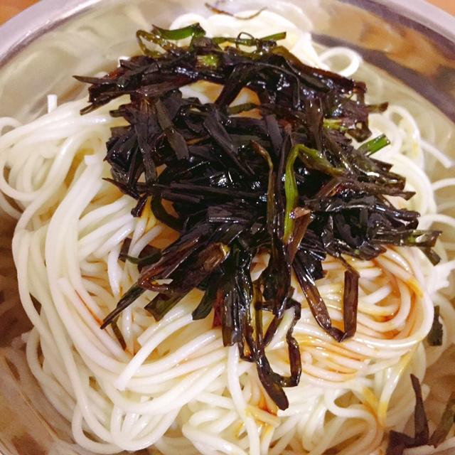 10分钟搞定的一碗葱油拌面