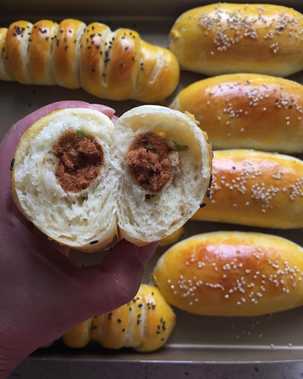 超好吃的肉松面包