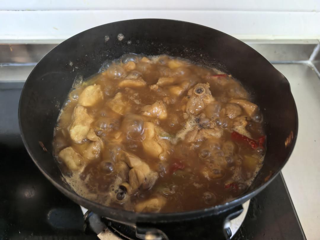 土豆炖鸡块