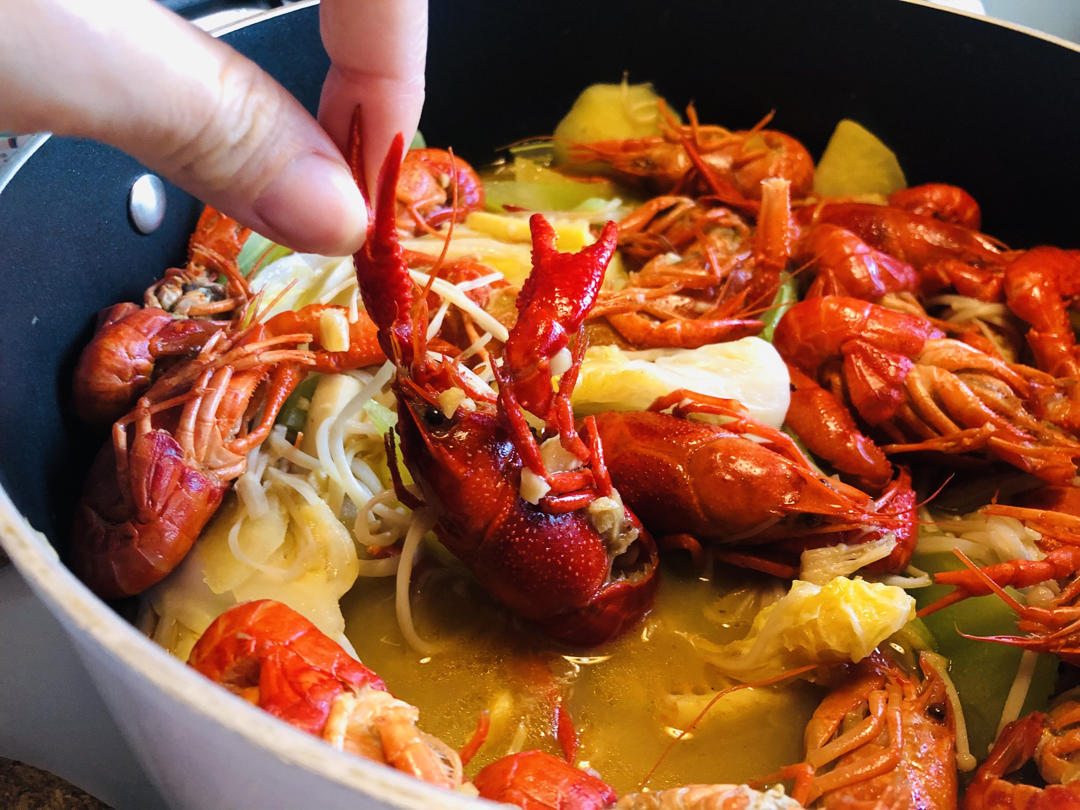 撩一撩蒜蓉小龙虾