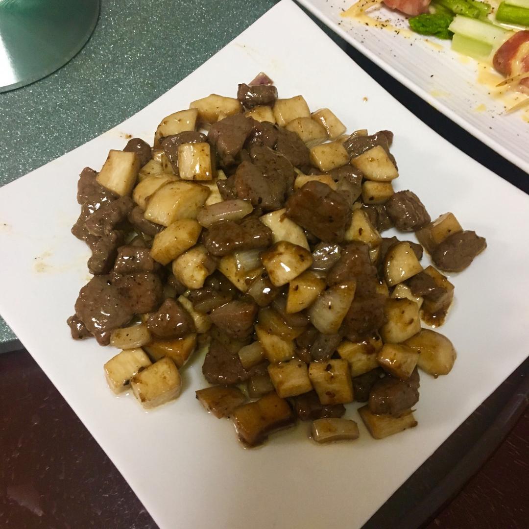 黑胡椒杏鲍菇牛肉粒