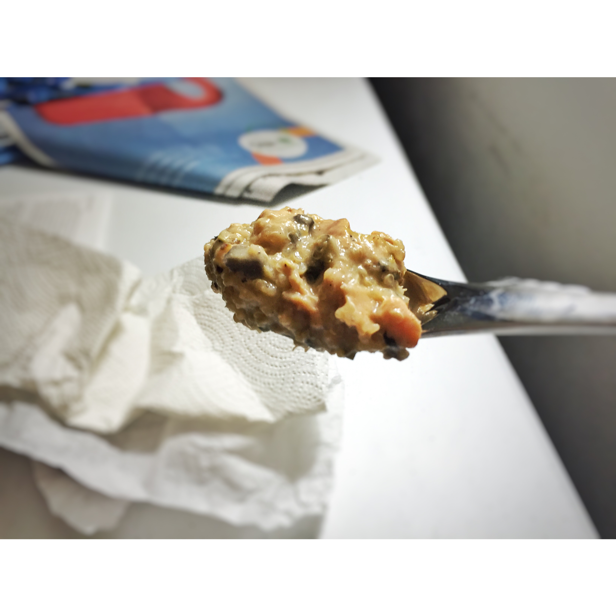 味增三文鱼炒甜椒粉藜麦