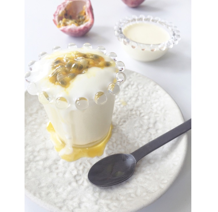 百香果酸奶意式奶冻<Passionfruit Yogurt Panna Cotta>