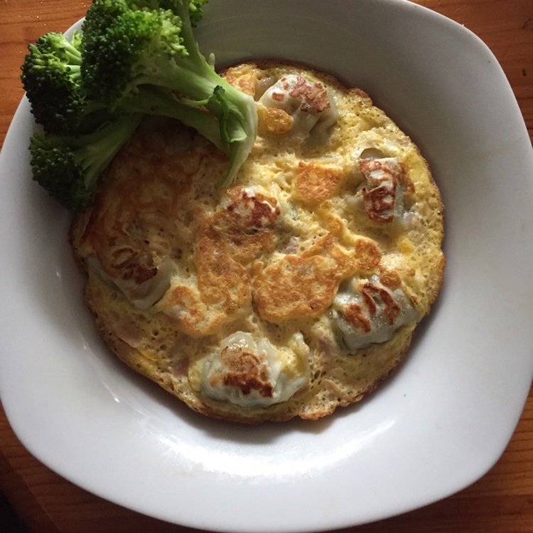 蛋抱煎饺（速冻饺）